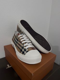 Burberry Shoes