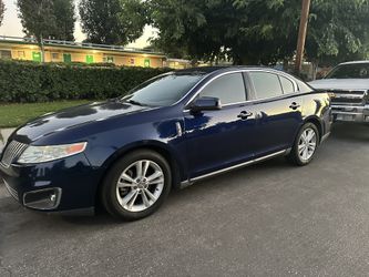 2011 Lincoln MKS
