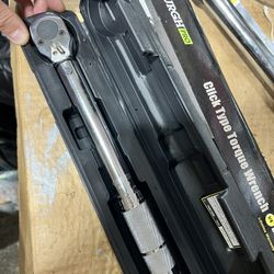 Pittsburgh 1/4 drive torque wrench