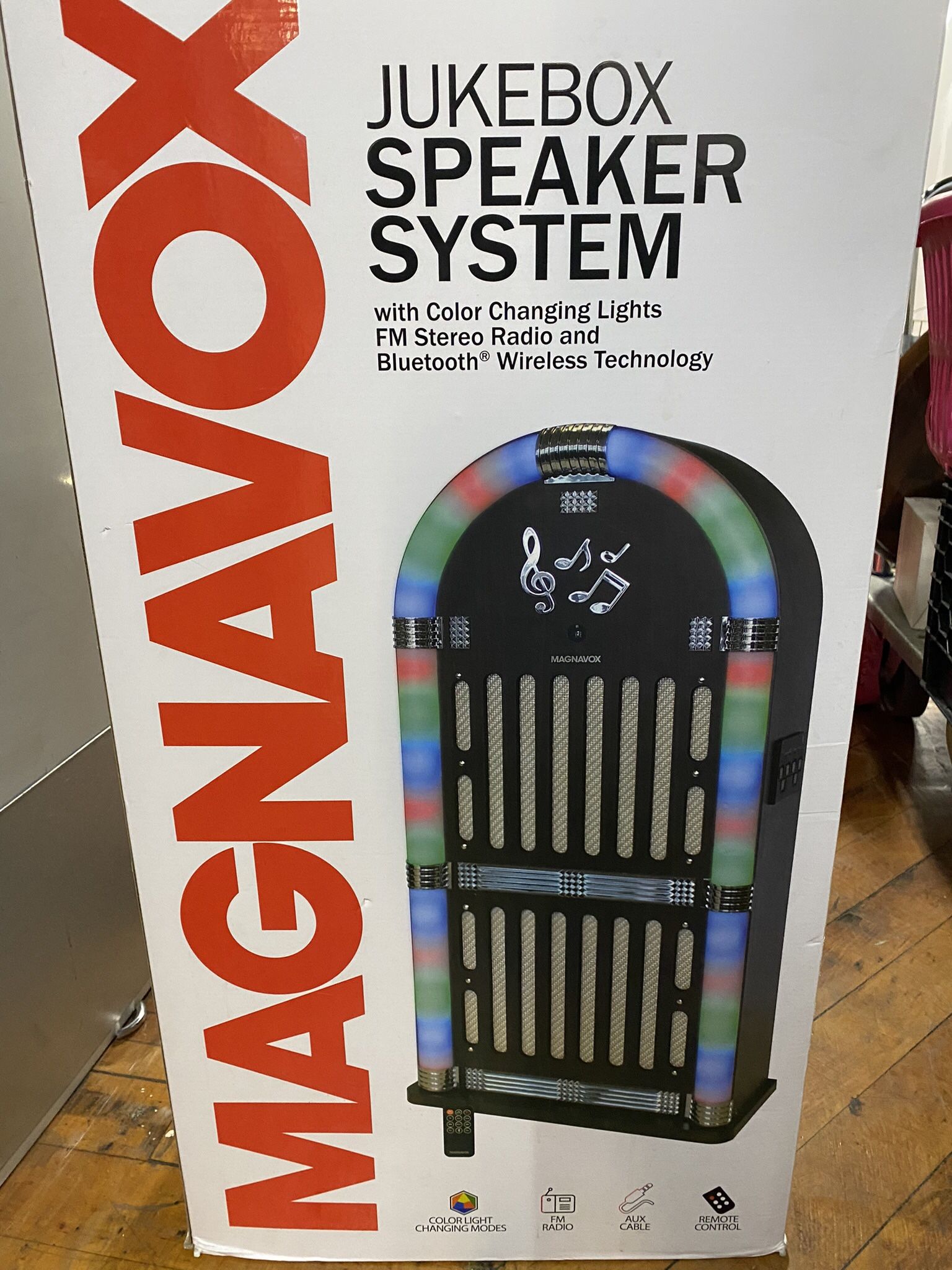 Magnavox Bluetooth Juke Box