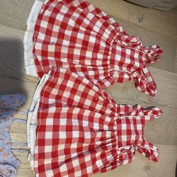 Bag Of Matching 5T Girl Clothes 