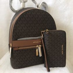 Nwt! Michael Kors Backpack And Wallet 