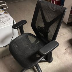 Almost new office chair