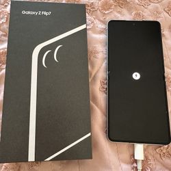 Galaxy Z FLIP7 *SPECIAL COLOR*