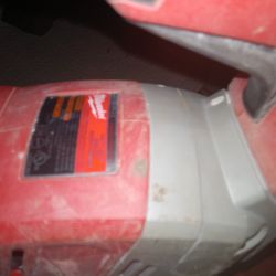 Milwaukee 1-9/16 Rotory Hammer Drill 