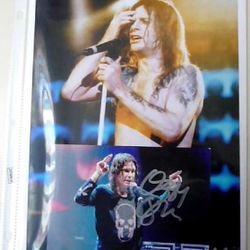 Autographs Ozzy Osbourne In Concert 