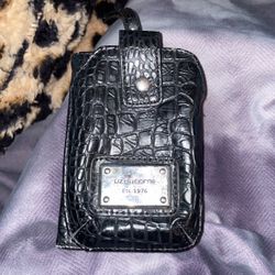 Liz Claiborne Small Phone Case Or Wristlet 