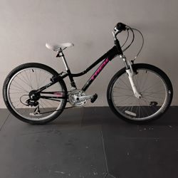 BICYCLE TREK 21 SPEED SIZE 24 BRAND NEW 