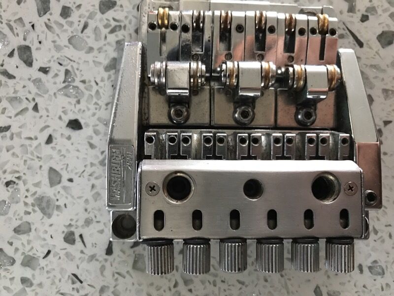 Washburn wonderbar tremolo surface mount