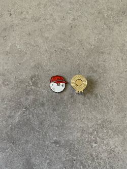 Malbon golf ball marker and hat clip