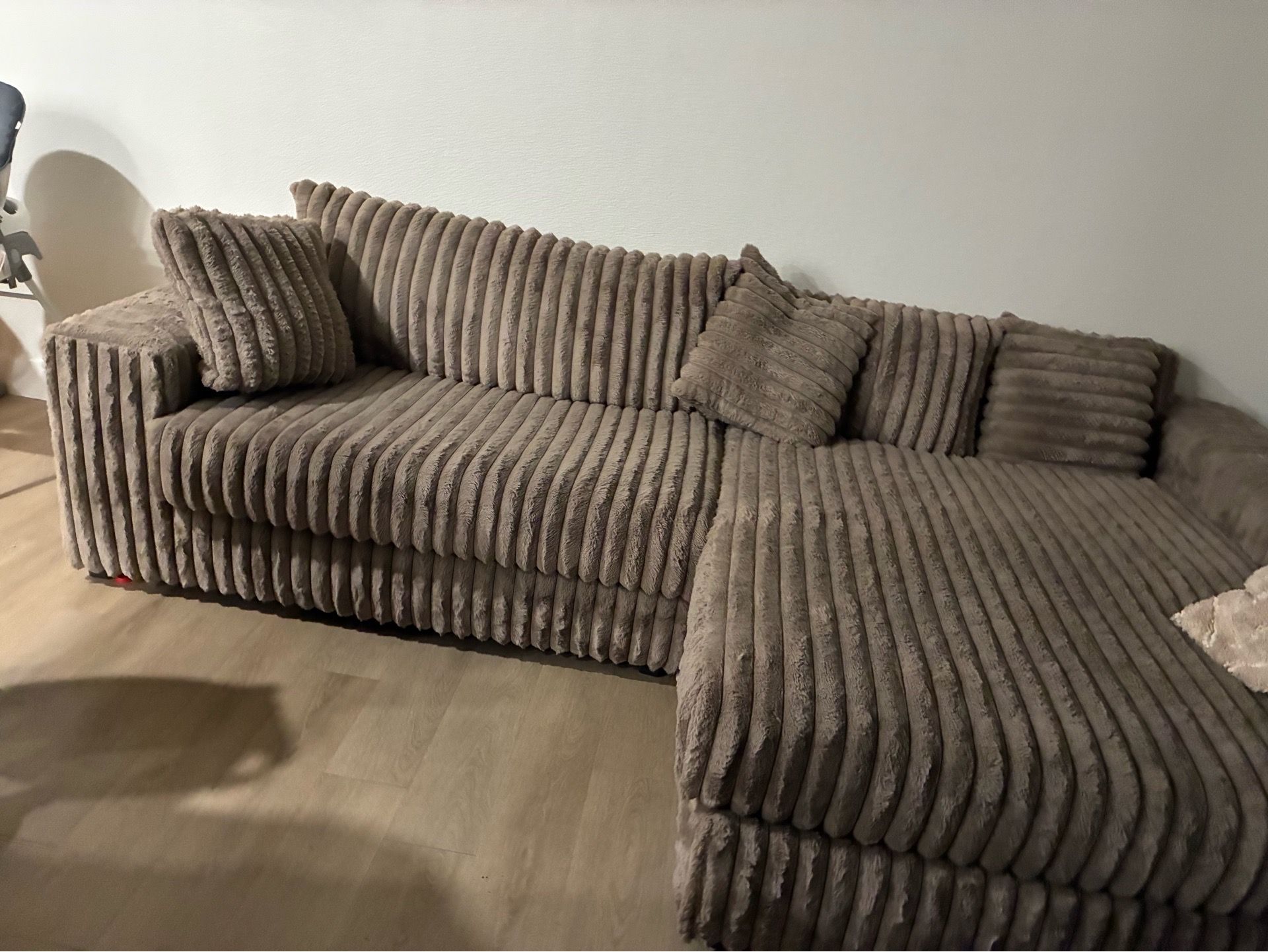 Need gone ASAP! COMFY sectional