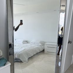 Floor mirror Like New