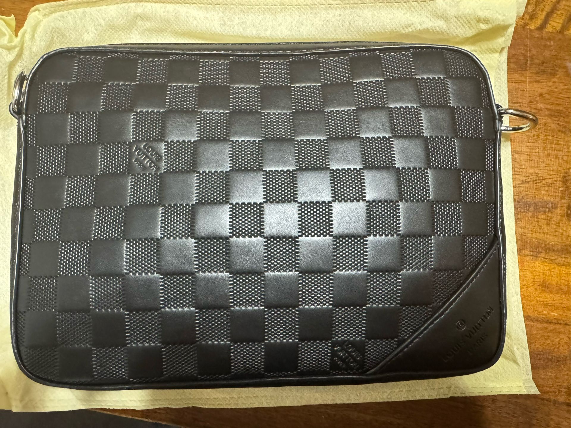 Louis Vuitton Messenger Bag