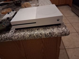 Xbox one s plus games cds