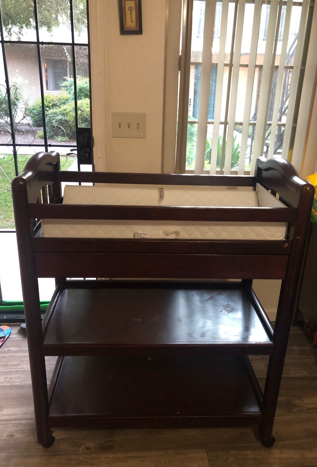Baby changing table