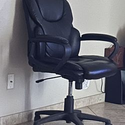 Office Chairs 