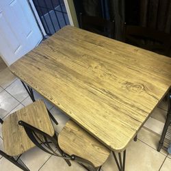 Dinning Table