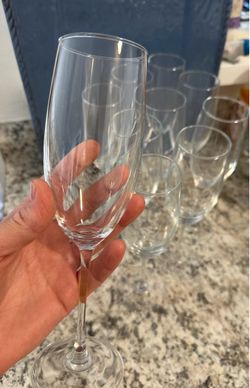 10 Champagne Glasses
