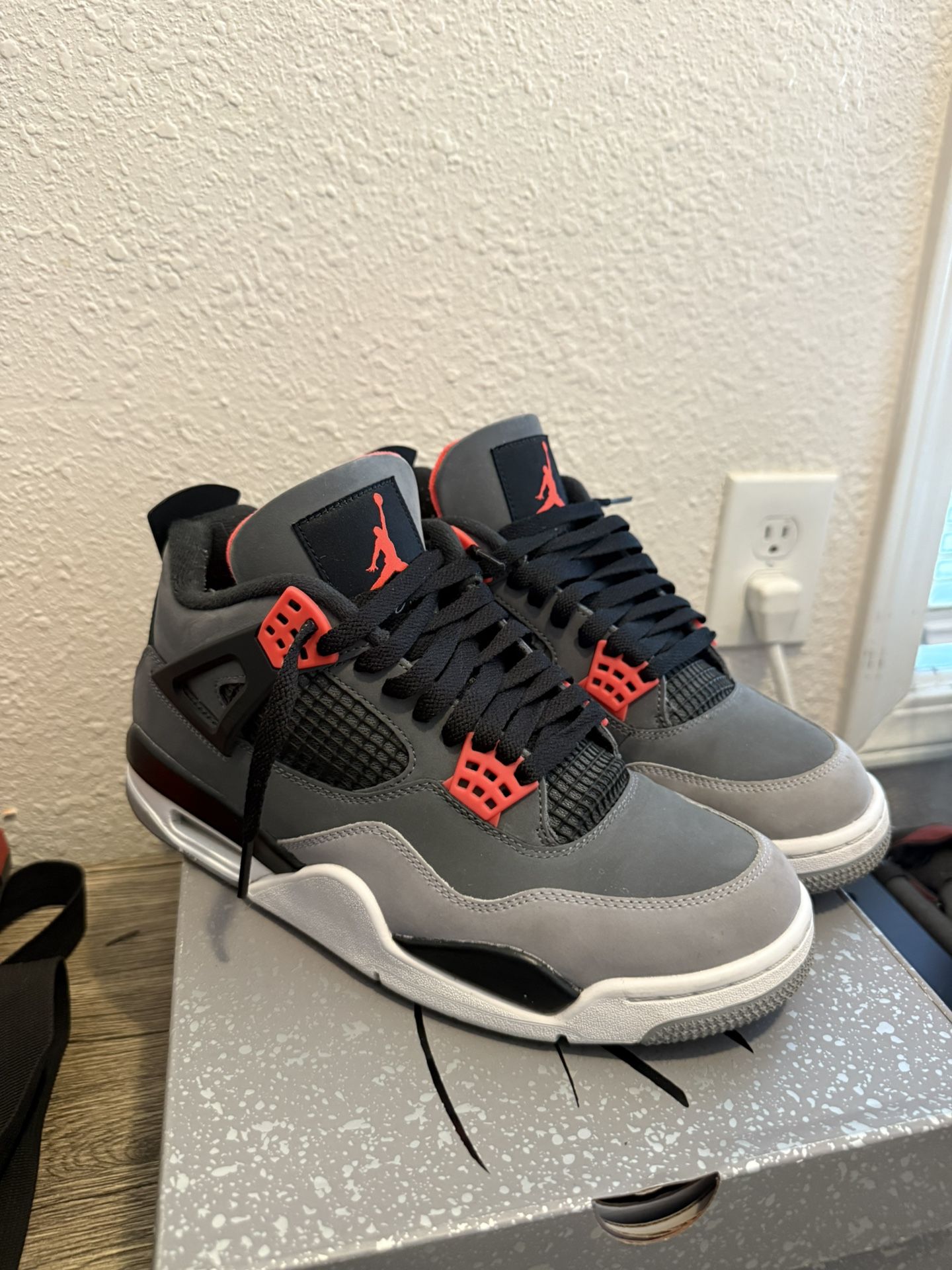 Jordan 4 Infrared 