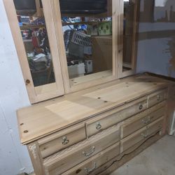 Beautiful, Antique, Twin Bedroom Set.  Solid Wood Made In The USA