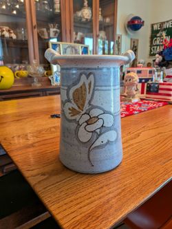 Vintage pottery vase hand made signed by Rick Pettiford utensil holder, crock, ceramic, retro decor, studio art pottery