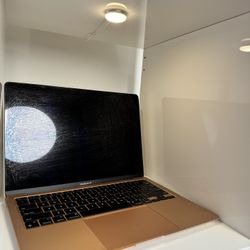 MAC Air gold 13” 16GB RAM