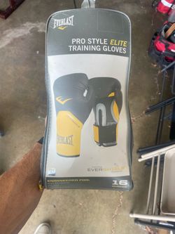 16oz Everlast Boxing Gloves