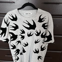 MCQ Alexander McQueen Swallow Print Tee Grey Black Men’s S Unisex