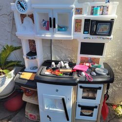 Kids Kitchen