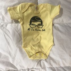 Yo Perrea Onesie 