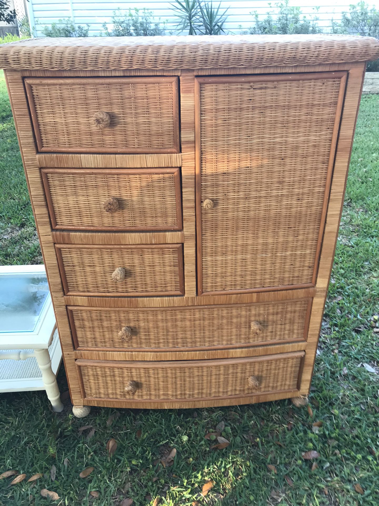 FREE dresser, coffee table and lamp