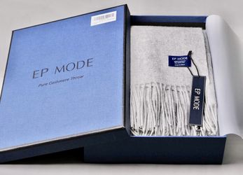 EP Mode 100% Pure Cashmere Throw Blanket whisper white