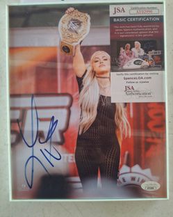 Signed Liv morgan wwe