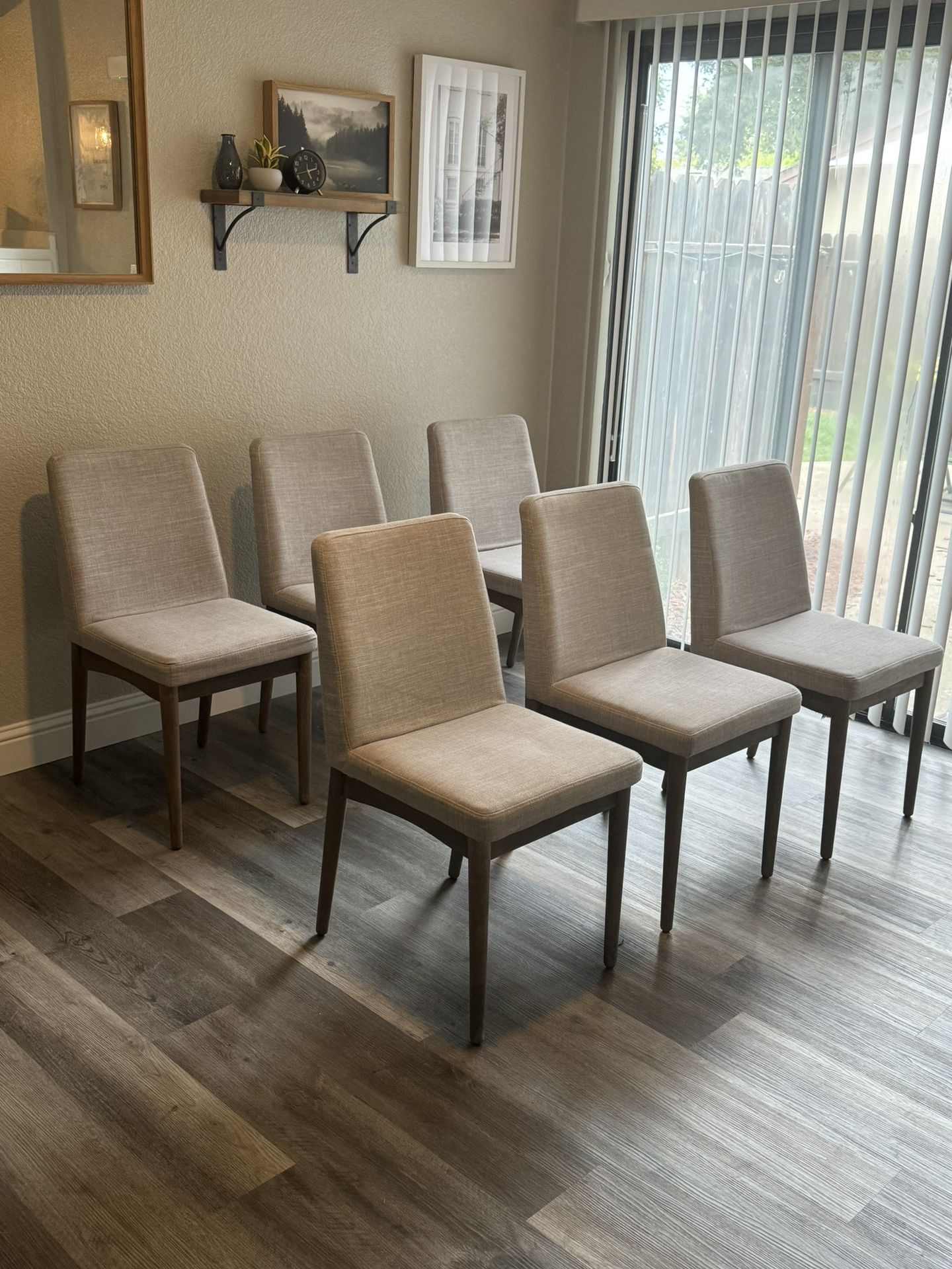 6 Dinning Chairs