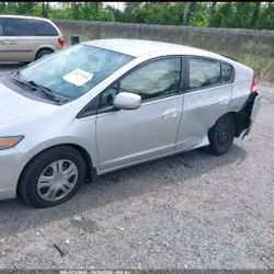 2010 Honda Insight This Car Is For Parts