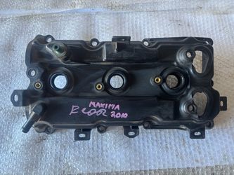 2009-2014 Nissan Maxima rear Valve Cover