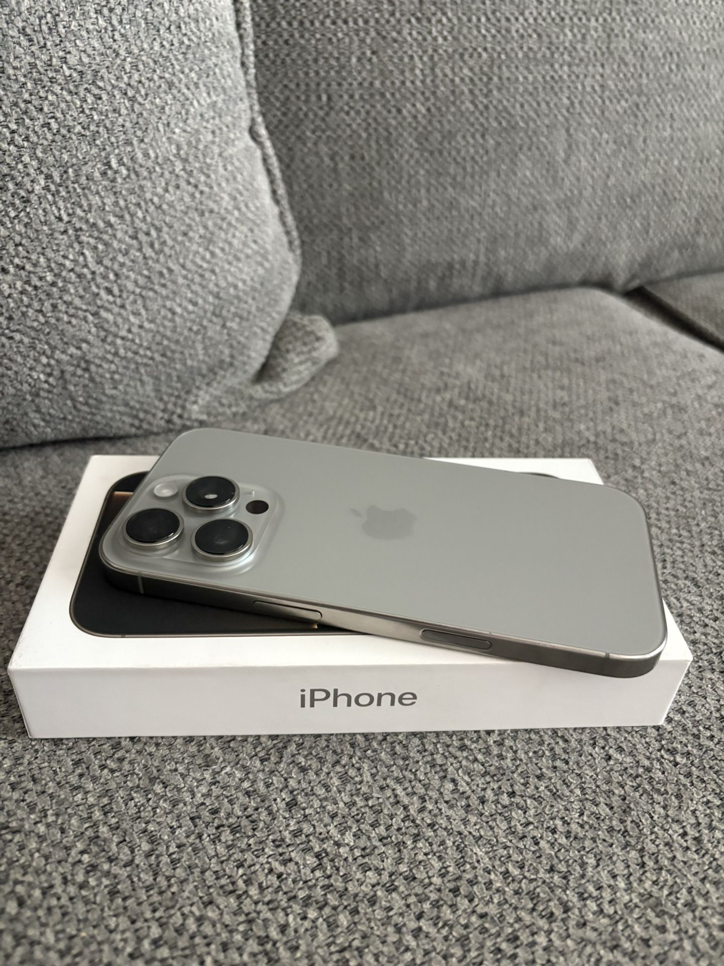 iPhone 16 PRO