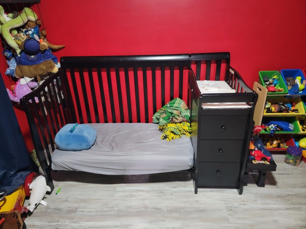 Crib 5 in 1