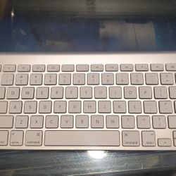 Apple Wireless Keyboard 