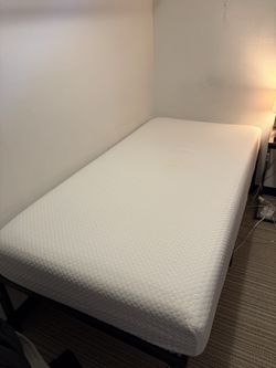 Twin bed w/ mattress