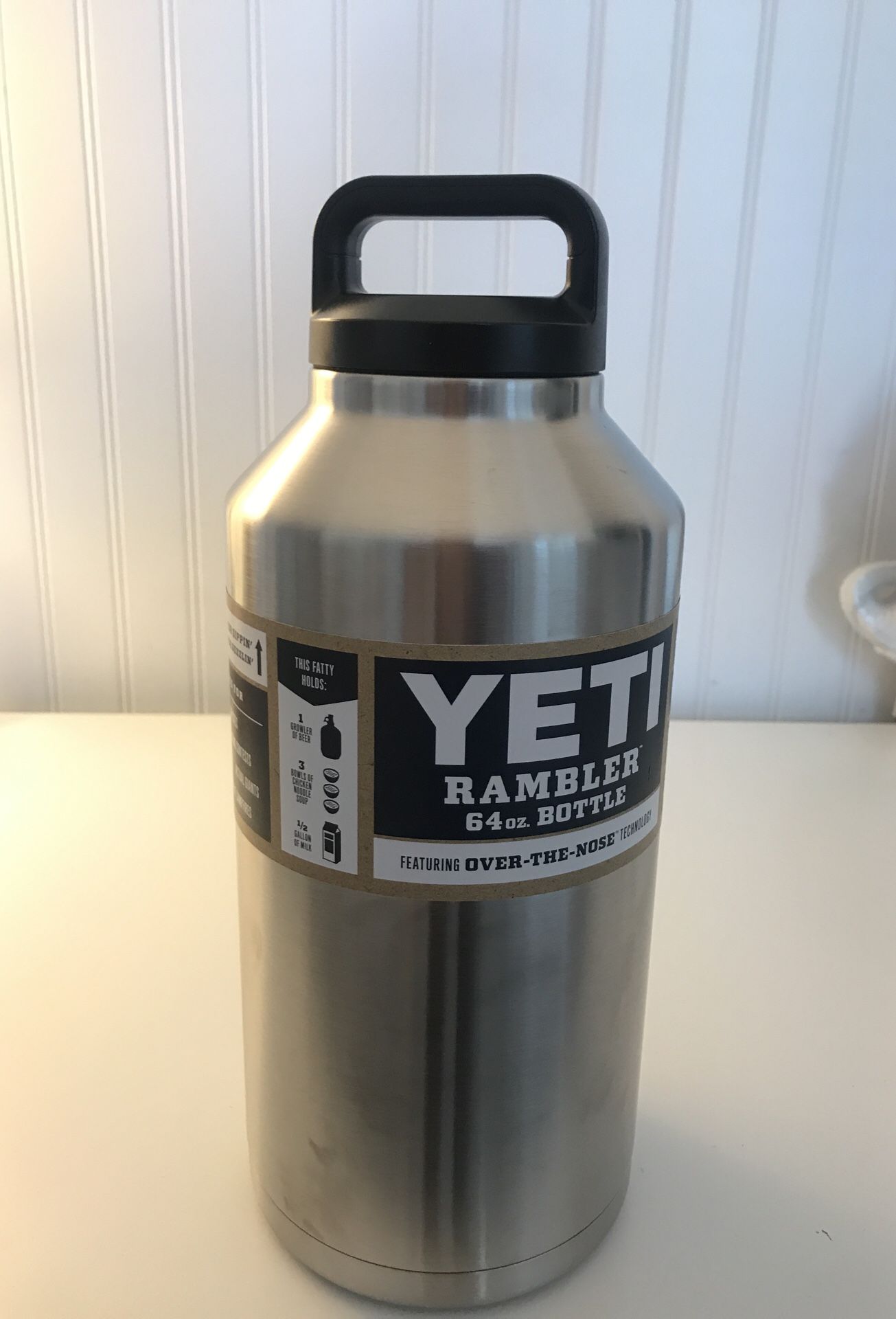 BRAND NEW YETI RAMBLER 64 OZ BOTTLE for Sale in Dallas, TX - OfferUp