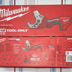 Milwaukee M12 Plastic Pipe Shear. Tool Only. Model #2470-20