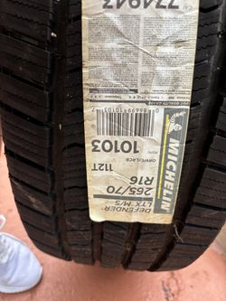 Tire Michelin 265/70/R16