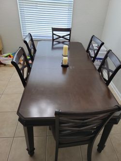 Kane's Furniture Table