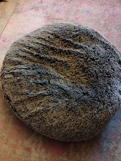 Extra Large Luxurious & Comfy Pet Bed.