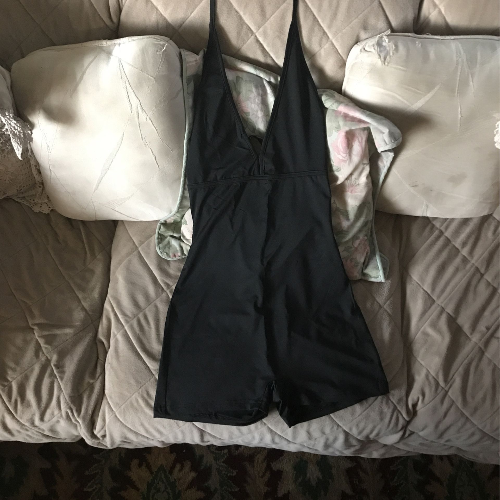 Women Halter Neck Backless Romper(small)