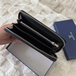 LV Wallet 