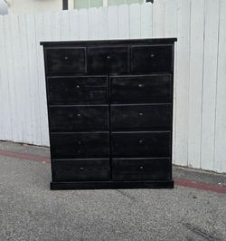 Jumbo Dresser