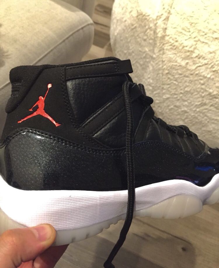 JORDAN 11’s 72-10 (BRAND NEW)(NEVER WORN)