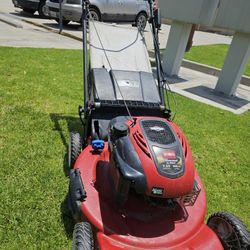 TORO GAS SELF PROPELLED LANW 